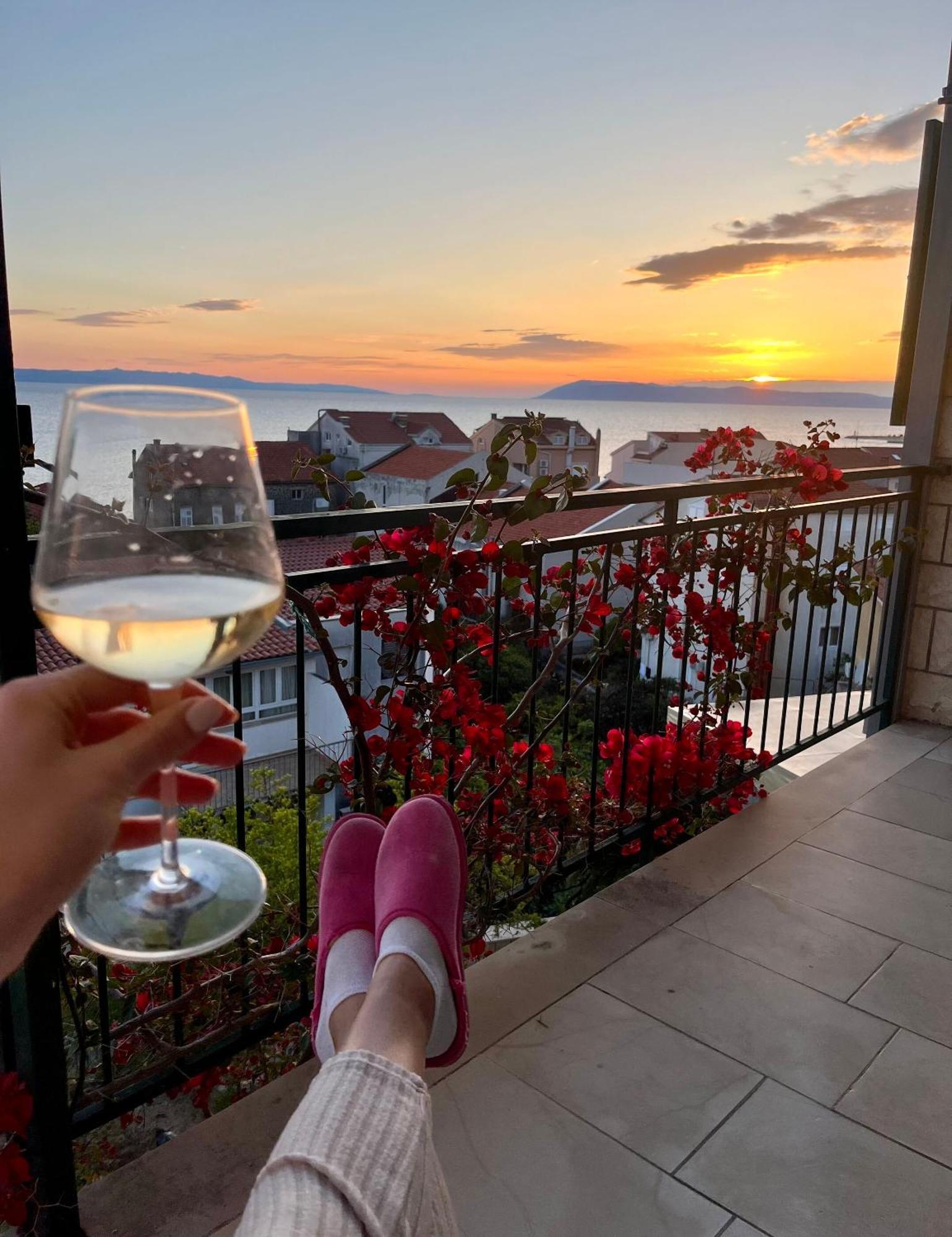 Apartments And Room Sun & Sea Podgora Bagian luar foto