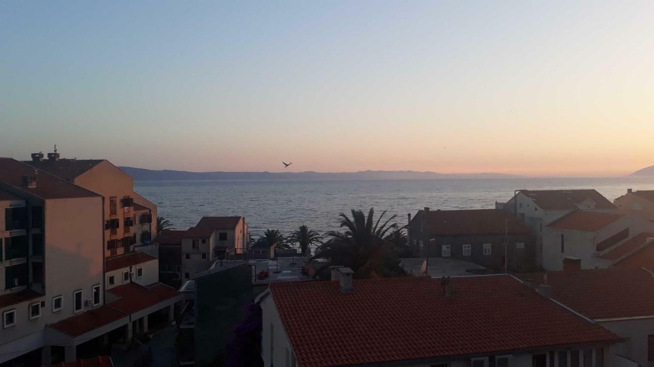 Apartments And Room Sun & Sea Podgora Bagian luar foto